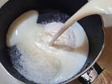 300. Puding Susu Bunga Telang