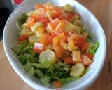 Foto del paso 1 de la receta: Lechuga, choclo baby y pimientos