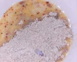 A picture of step 2 of Bread crumbs sandwich.