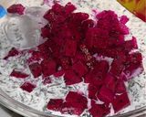 Foto langkah ke 4 dari resep Es Jelly Milk Buah Naga.