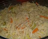 A picture of step 3 of Singapore rice.