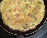 Foto langkah ke 3 dari resep 🥚Telur Dadar Sayur 🥬🧄🥦🌶️.