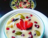 A picture of step 2 of Fruit custard.