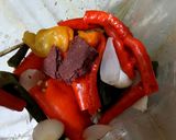 Foto langkah ke 2 dari resep Sambal bajak daun jeruk ❤️.