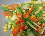 Foto langkah ke 5 dari resep Tumis Pelangi (Buncis, Wortel dan Jagung).