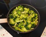 Foto del paso 4 de la receta: *Tortilla Vivaldi* Quinoa y Brócoli*
