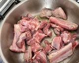Foto del paso 2 de la receta: Arroz meloso con costilla y alcachofas