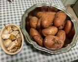 Une image de l'étape 8 de Pommes de terre au diable, ail confit et herbes aromatiques.