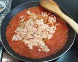 Foto del paso 6 de la receta: Empanada de Atún