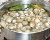 Foto langkah ke 1 dari resep Kerang Dara Saus Padang.