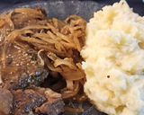 Foto del paso 8 de la receta: Bondiola de Cerdo marinada, con cebolla a la naranja