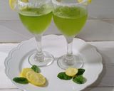 A picture of step 3 of Spanish Margarita.