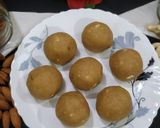 A picture of step 3 of Atta K Ladoo.