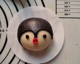 Foto langkah ke 5 dari resep Bakpao Karakter Pinguin.