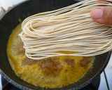Foto langkah ke 4 dari resep Misoa Kuah Kari Simple.