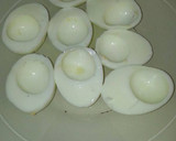 Foto del paso 1 de la receta: Huevos rellenos
