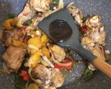 Foto langkah ke 3 dari resep Ayam Paprika.