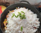 A picture of step 4 of Schezwan Chicken fried rice (Restaurant style).