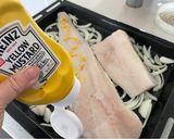 Foto del paso 2 de la receta: Merluza austral a la mostaza y finas hierbas