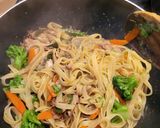 A picture of step 5 of Anchovy Pasta.
