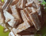 Foto langkah ke 1 dari resep 338. Orek Tempe Pedas Manis (isian nasi dus_5).