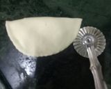 A picture of step 18 of Maggi ghujiya.