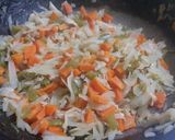 A picture of step 2 of Mix Stir-fry Spring Roll🌯.
