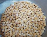 A picture of step 1 of Amritsari Chole.