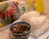 A picture of step 2 of Easy Ants Climbing a Tree (Glass Noodles with Pork and Mushrooms).