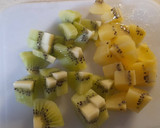 Foto del paso 1 de la receta: Fruta con crema de coco