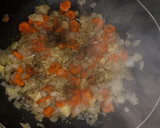 Foto del paso 4 de la receta: Contramuslos de pollo en salsa