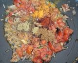A picture of step 4 of Mushroom matar.