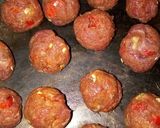A picture of step 6 of Moimoi with meat balls and cabbage sauce.