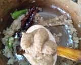 A picture of step 3 of Poached Egg Curry.