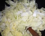 Foto langkah ke 4 dari resep Sayur Sawi Putih Campur Bakso dan Wortel.