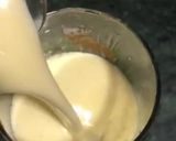A picture of step 3 of Peach shake.