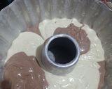 Foto langkah ke 5 dari resep Bolu Marmer Putih Telur.