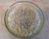 Medvehagyma pestos-parasztsonkás rakott rizs tojással recept fázis 4 fotója