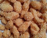 Foto langkah ke 4 dari resep Keciput Tepung Beras Ekonomis (no BP).