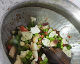 A picture of step 4 of Vegetable pulao.