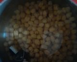 A picture of step 1 of Chole bhature.