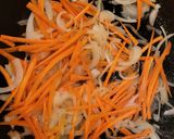 Foto del paso 2 de la receta: Fajitas rellenas de vegetales, pollo y carne rústica al wok