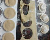 Foto del paso 3 de la receta: Sorrentinos caseros rellenos de pollo y vegetales con salsa Marianel