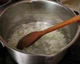 Rókagomba leves húsgombóccal recept fázis 1 fotója
