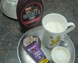 A picture of step 1 of Choco moco shots.