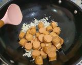 Foto langkah ke 1 dari resep Sosis Orek Telur.
