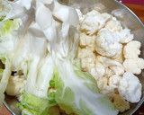 Foto del paso 4 de la receta: Crema de coliflor con almendras