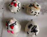A picture of step 2 of Motichur truffles.