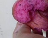 Foto langkah ke 5 dari resep Donat buah naga.