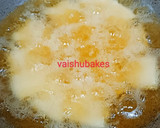A picture of step 5 of Shankarpali / Shakkarpare.